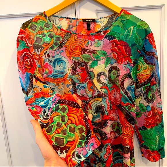 ๐ฟ Escada 3/4th length Sleeve Swirl Shirt ๐น - Picture 2 of 10